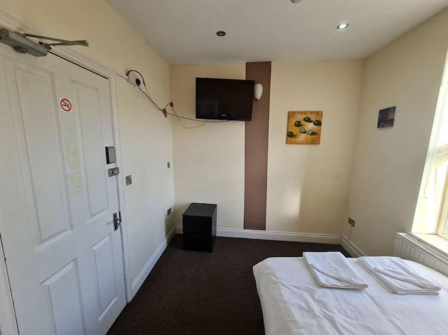 Lovely Bedroom R8 * Londra